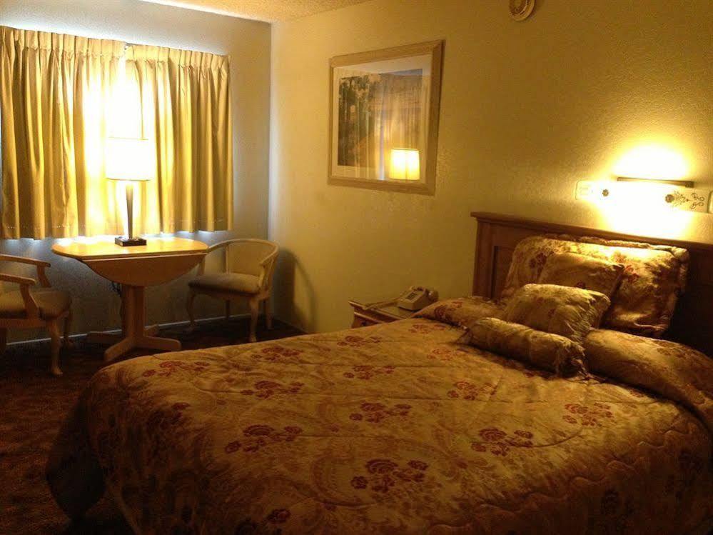 Beachway Inn Arroyo Grande Extérieur photo