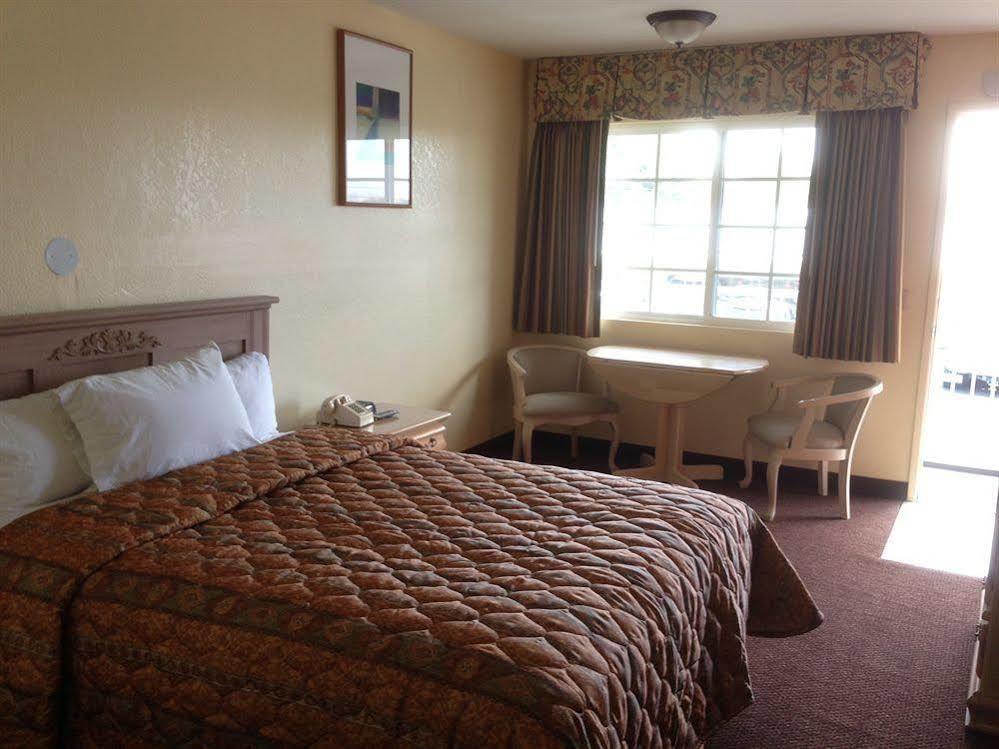Beachway Inn Arroyo Grande Extérieur photo