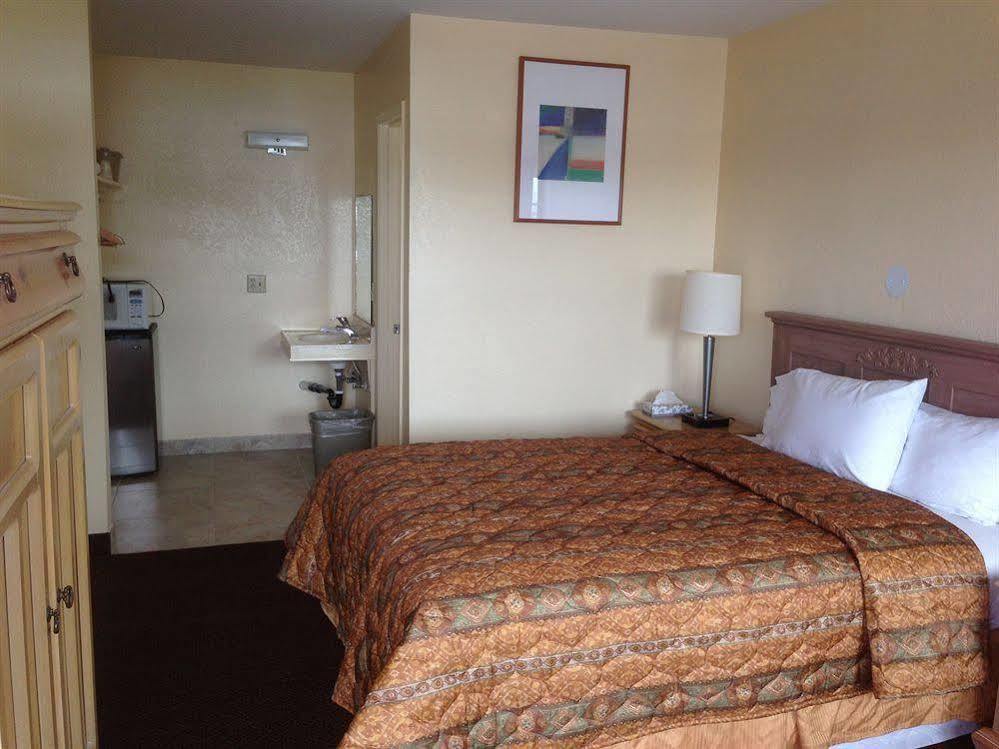 Beachway Inn Arroyo Grande Extérieur photo